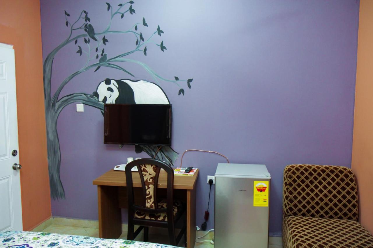 Hilton View Hotel Ogbodjo Екстер'єр фото