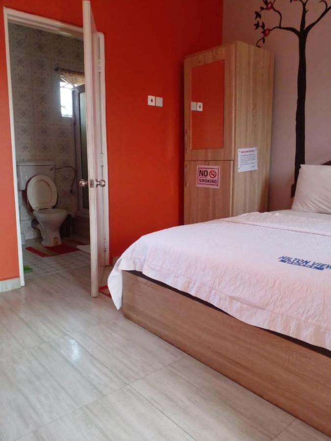 Hilton View Hotel Ogbodjo Екстер'єр фото